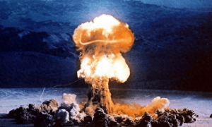 发射井齐竖，洲际导弹全锁定？ 美媒传出重大消息，中方当场驳斥