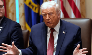 中方反击落地，美国5年都缓不过来？新加坡通告特朗普：美方已“无路可走”